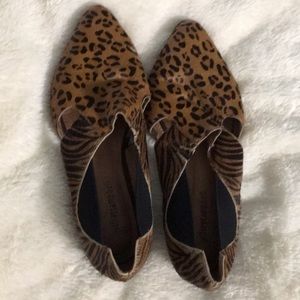 High fashion fur Jeffrey Campbell pointy toed flat